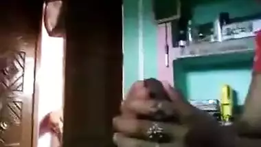 Desi sexy Girl in salwar sucking neighbour dick