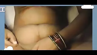Desi bhabi show boob and fingering pussy