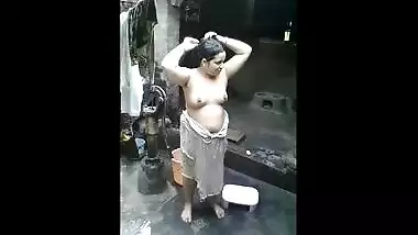 Tamil & Srilankan Aunty see through