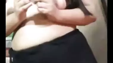 Chubby Bengali unmarried girl fingering viral video