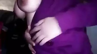 Big boobs horny Indian girl showing pussy and masturbate