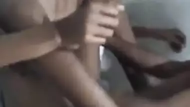 MMS video of Desi girl with sunglasses gives pussy to her XXX lover