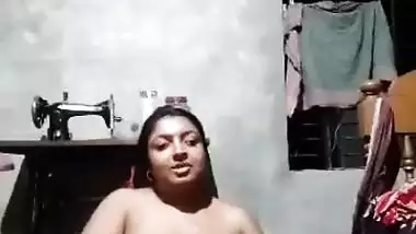 Bengali Boudi Removing Saree And fingering