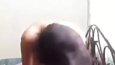 Desi teen open her dress