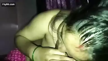 Married bhabhi showing her ss