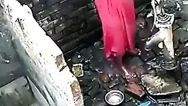 Next Door Hot Girl Taking Bath