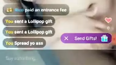 Desi chick turns phone camera on to perform naked XXX show for viewers