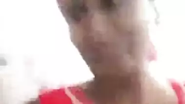 Swathi naidu wearing dress after her bath