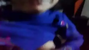 Pakistani Sexy Girl Showing Boobs To Customers