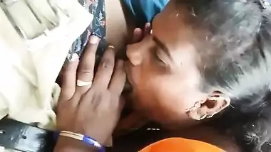 Paid Randi outdoor