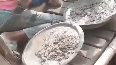 Bihari sex video of a Patna girl getting fucked by a mason