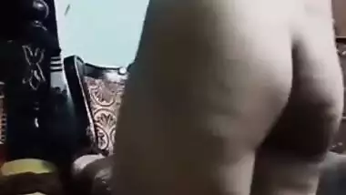 Cute girl dancing naked on video call recorded by lover