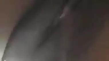 Sexy Desi Girl Shows her Boobs and Pussy