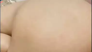 Desi sex videos of a guy fucking a milf and her daughter