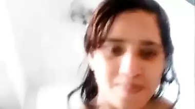 Young maal in bathroom