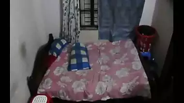 Bangladeshi porn mms of desi matured bhabhi with neighbour