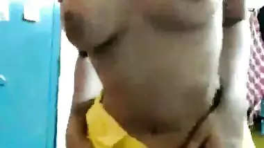 Extremely Sexy Babe Stripping Fully Nude Dancing