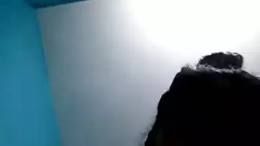 Indian girl nude MMS of a big boob girl showing her ass